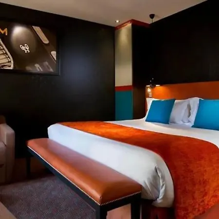 Avec Jacuzzi Cintegabelle